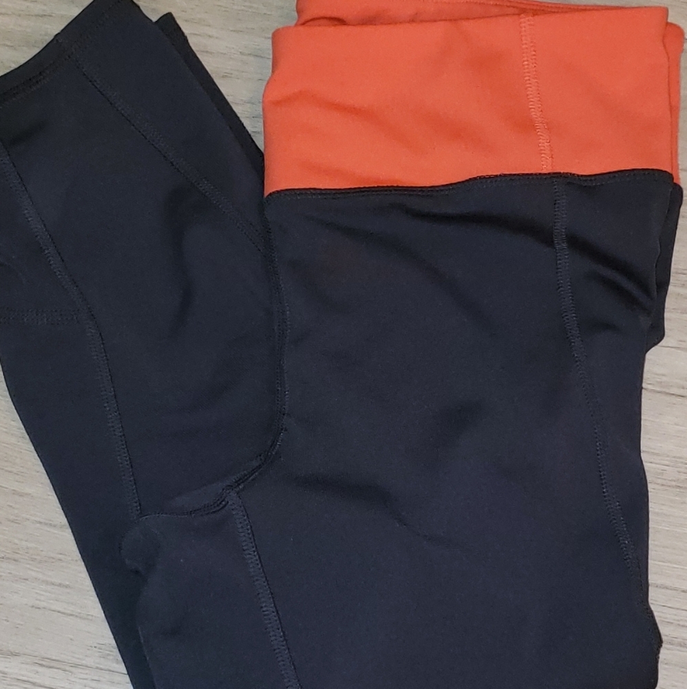 Gap Body capris - Picture 2 of 6